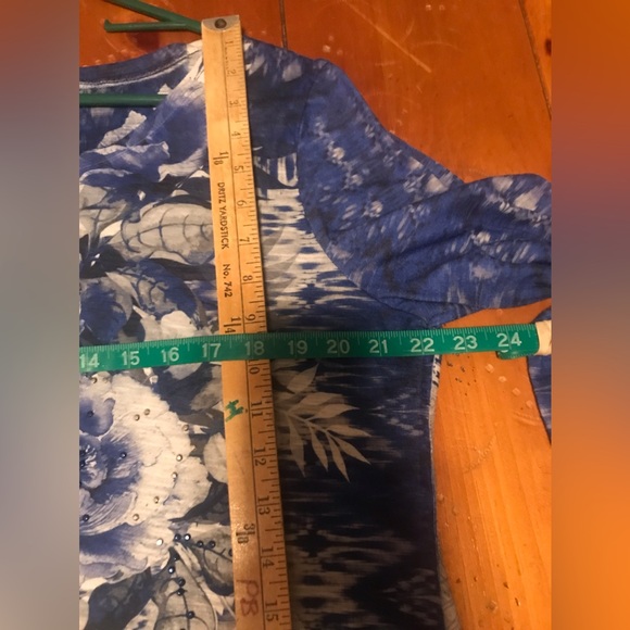 EST. 1946 top, size Large, blue, white, grey. - Picture 8 of 14